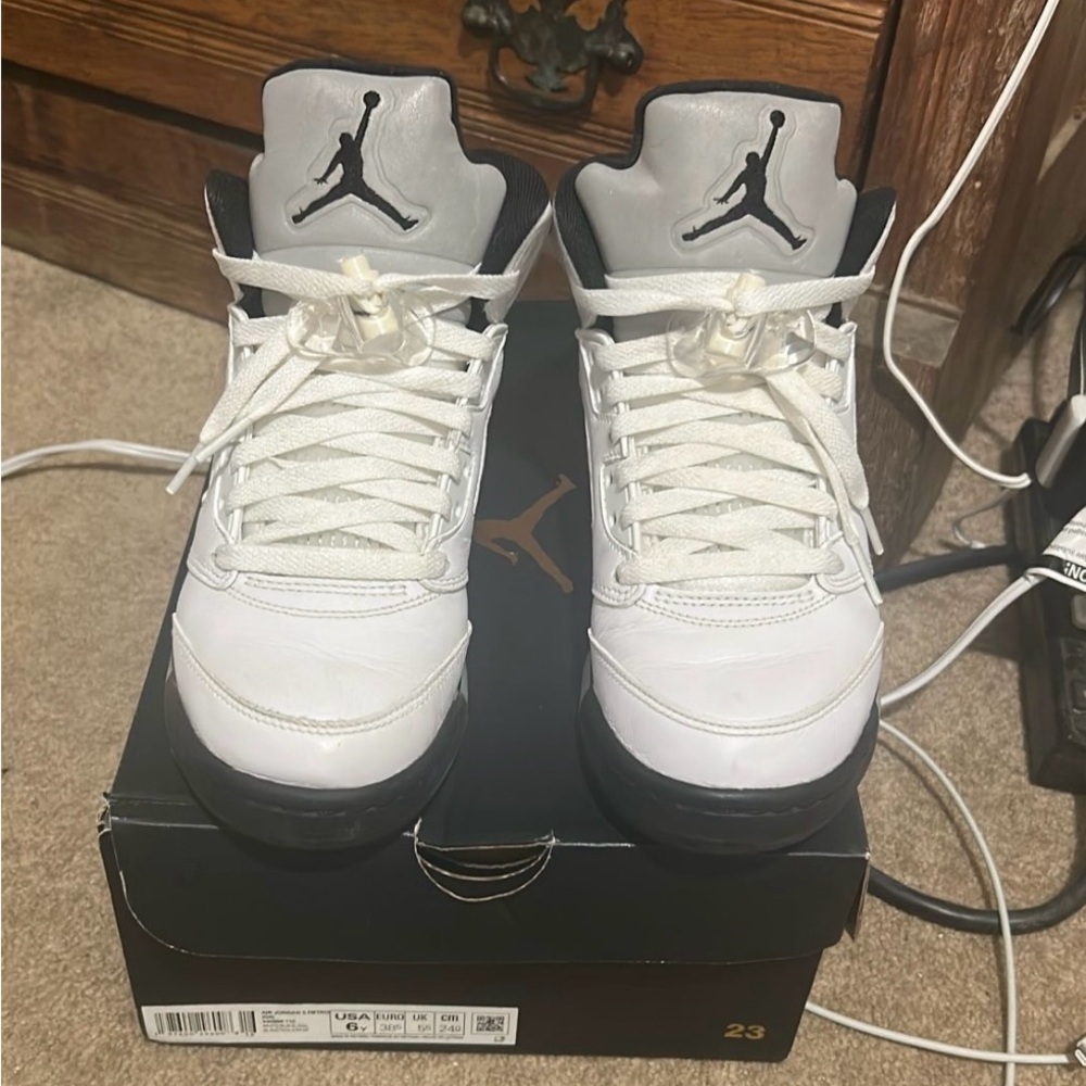 6Y or 7.5 women White and Black Air Jordan Sneakers
